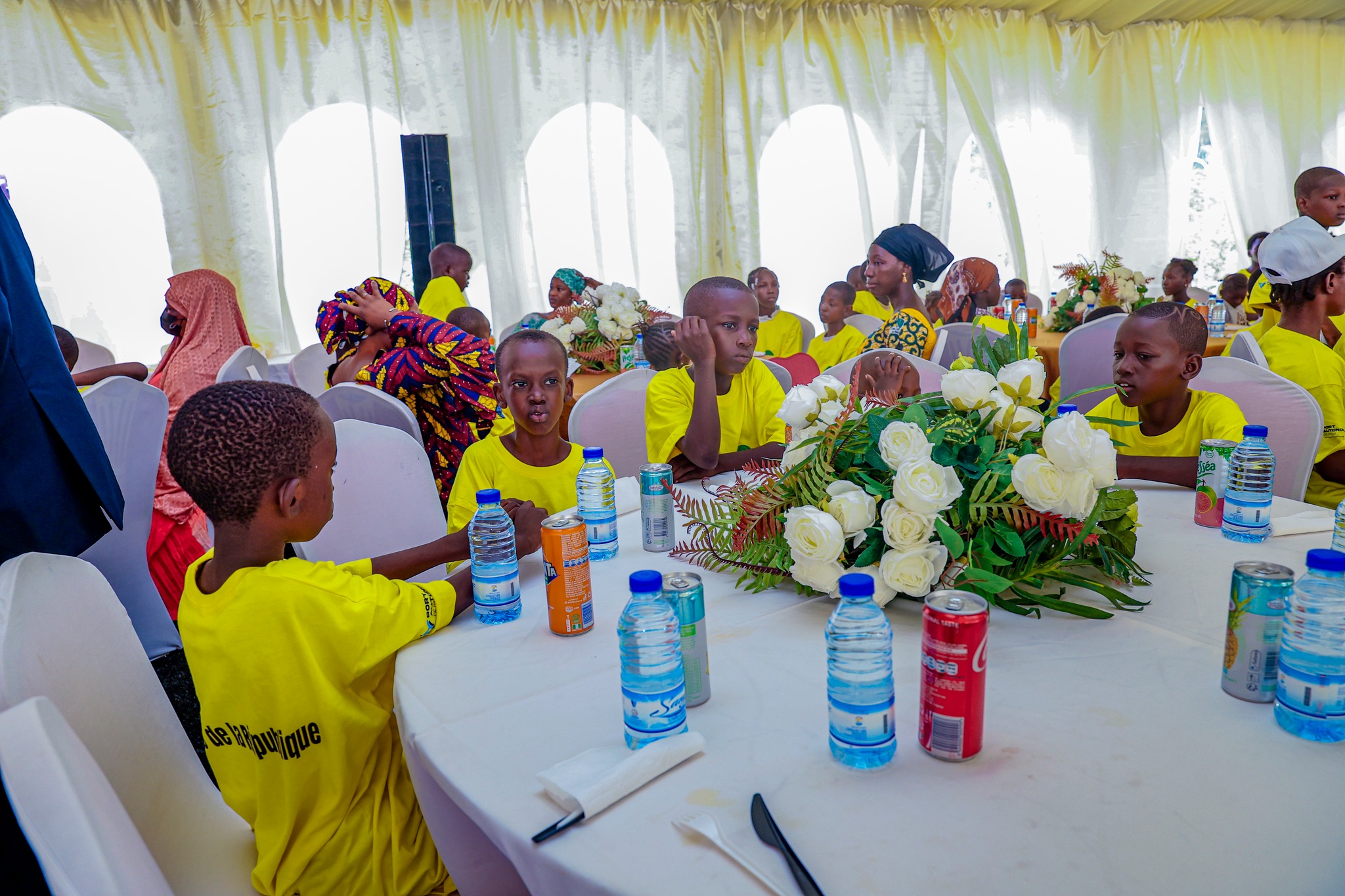 Mali : le président de la Transition réaffirme son engagement envers les orphelins de la Nation Mali : le président de la Transition réaffirme son engagement envers les orphelins de la Nation