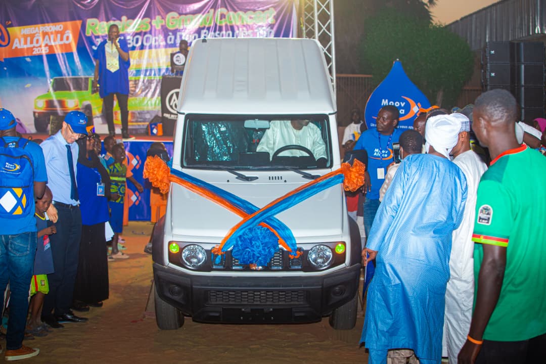 Moov Africa Tchad : première remise d’une voiture 4x4 à un gagnant de la Promo Allô Allô 2025