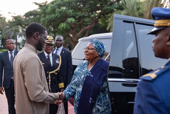 Sénégal/Namibie : Le Président Bassirou Diomaye Faye reçoit la Présidente Netumbo Nandi-Ndaitwah