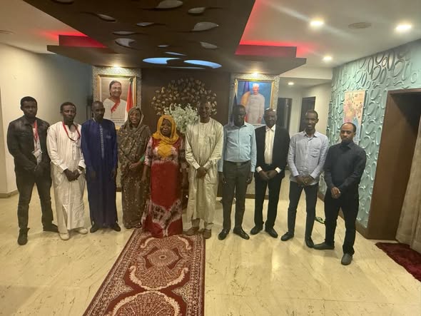 Tchad : L’Ambassadeur en Inde reçoit les boursiers en langue hindi