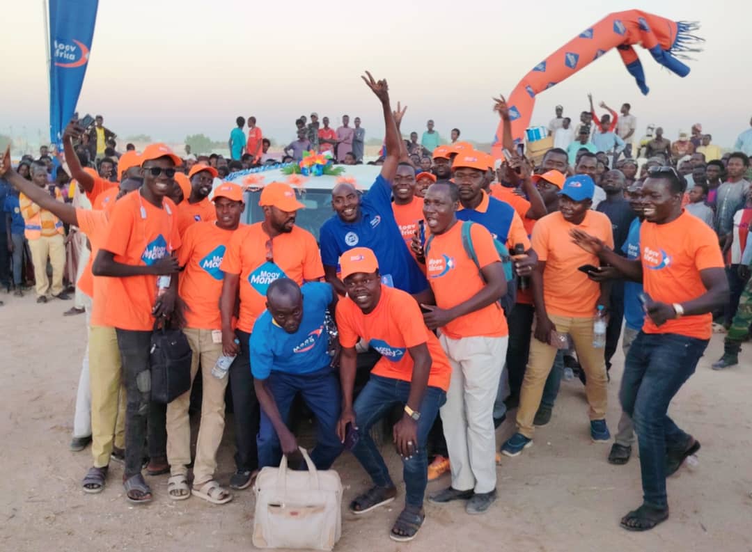 Tchad : à Abéché, Moov Africa récompense les gagnants de la promotion « Allô Allô »