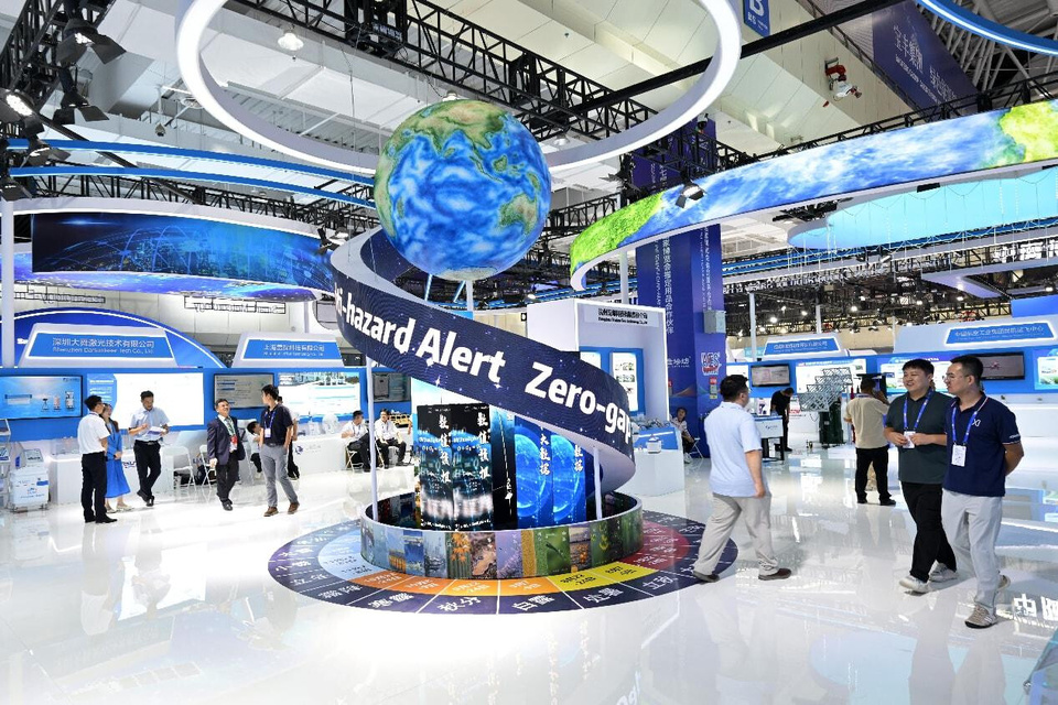 Photo taken on Aug. 28, 2025 shows the smart meteorology exhibition area of the seventh China-Arab States Expo. (Photo/Yuan Hongyan)