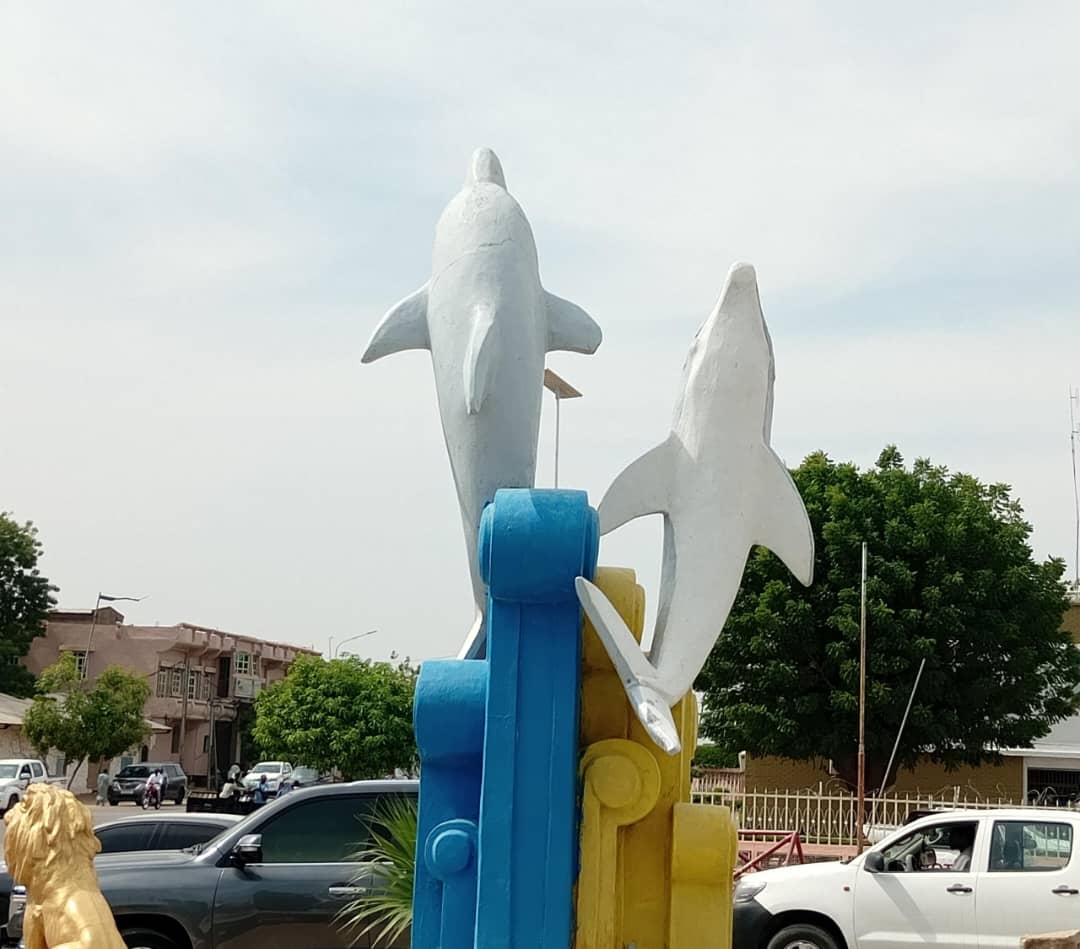 N'Djamena : Que font des baleines au cœur du Sahel ? 