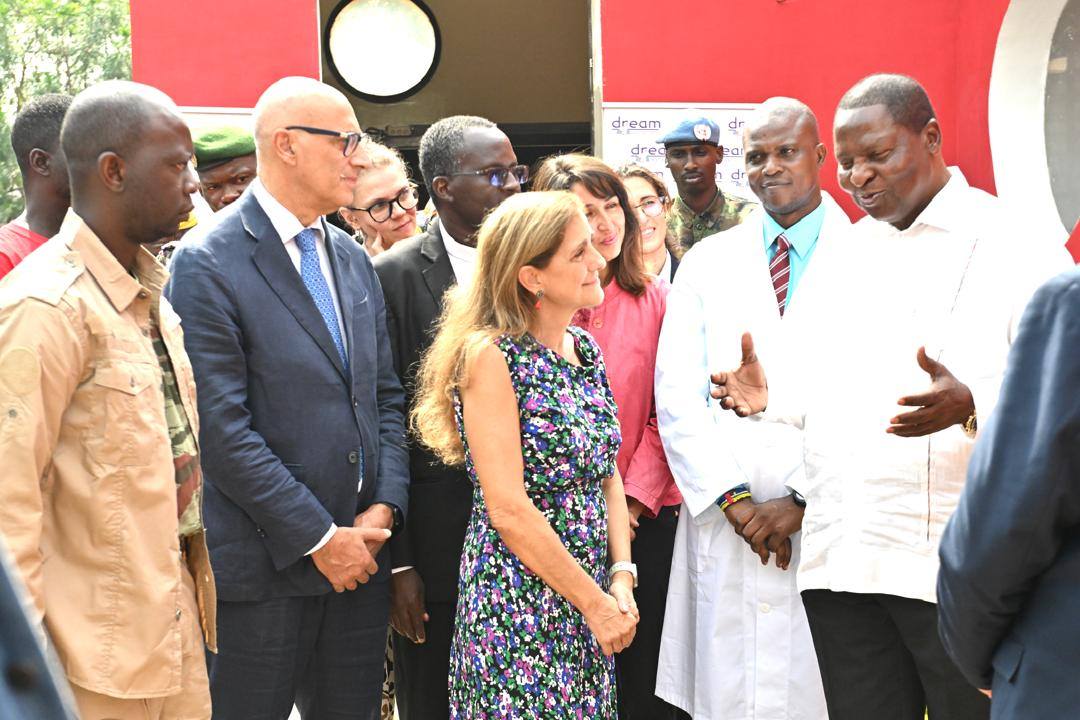 RCA : le président de la République visite la clinique Sant 'Egidio à Bangui