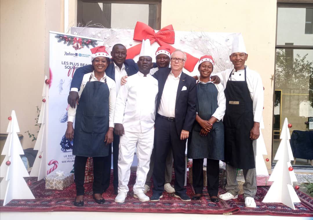 عيد ميلاد تضامني: راديسون بلو إنجمينا يحتفل مع مائة طفل