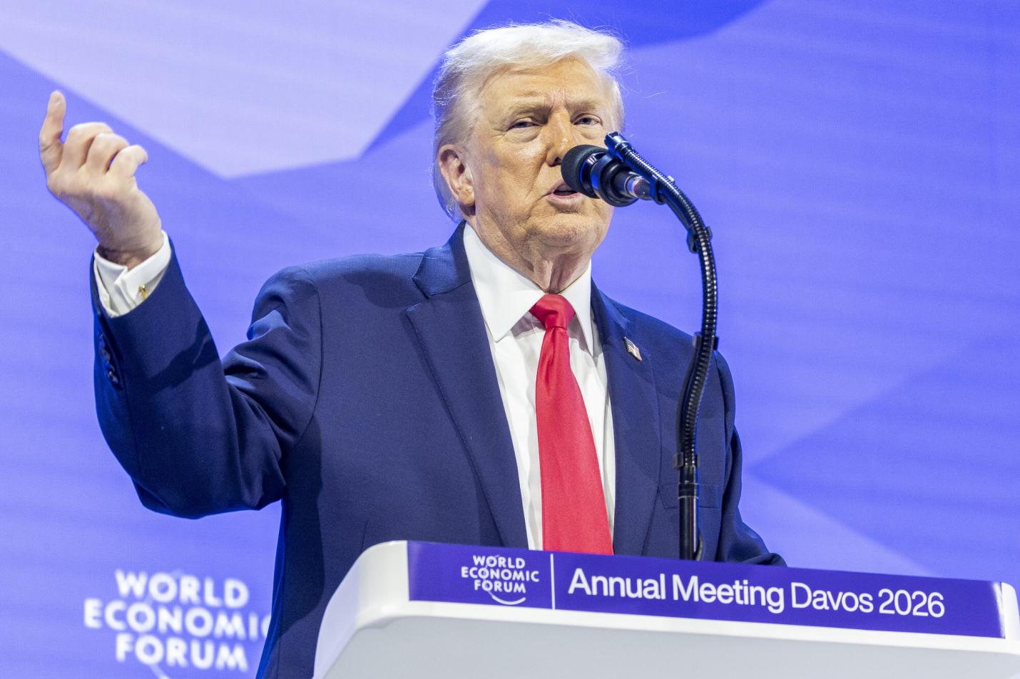 Donald J. Trump, président des États-Unis d'Amérique, prend la parole le troisième jour du Forum économique mondial de Davos 2026. Photo : Forum économique mondial/Benedikt von Loebell