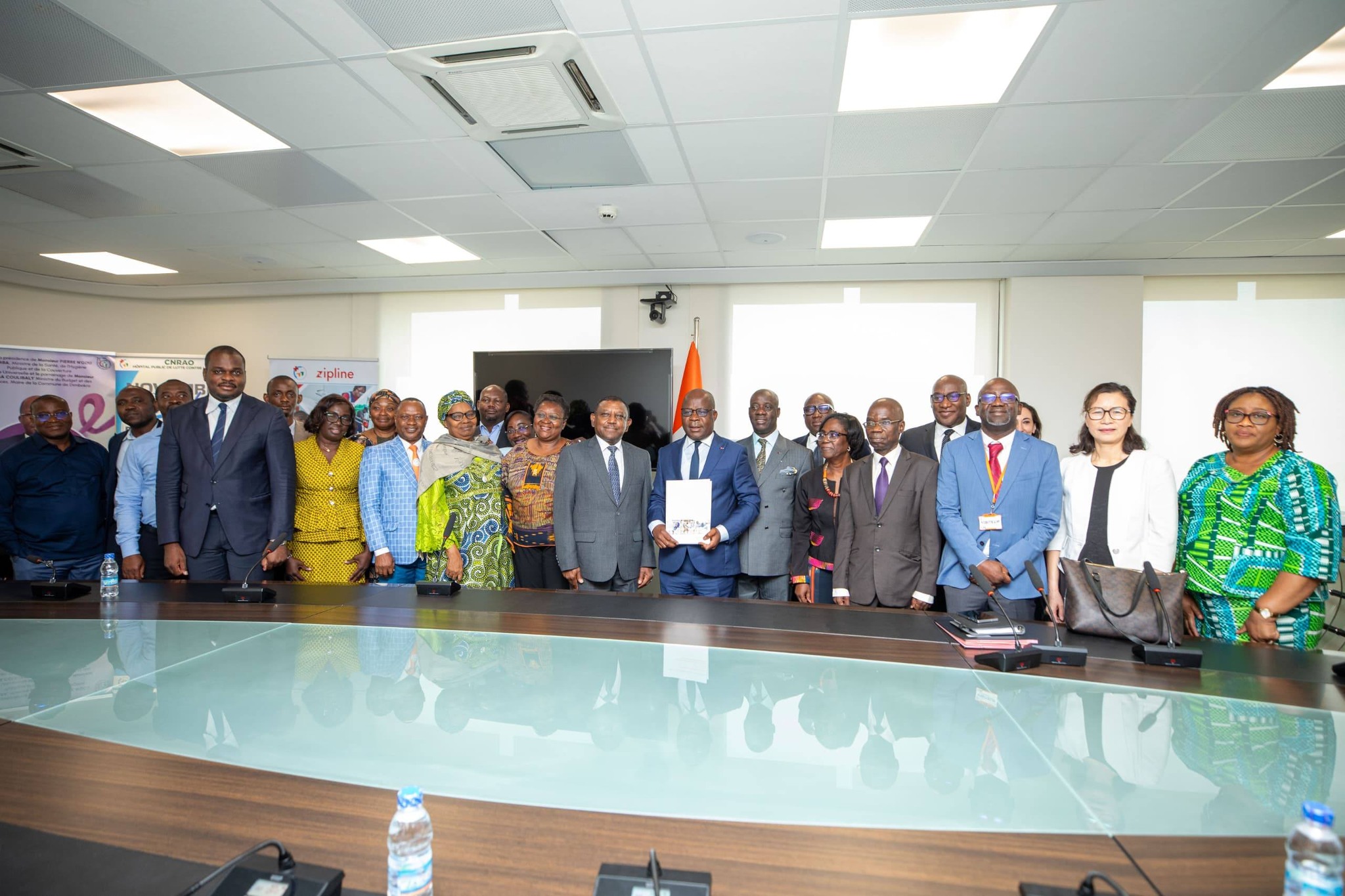 Côte d’Ivoire : renforcement des capacités techniques et humaines dans le traitement du cancer