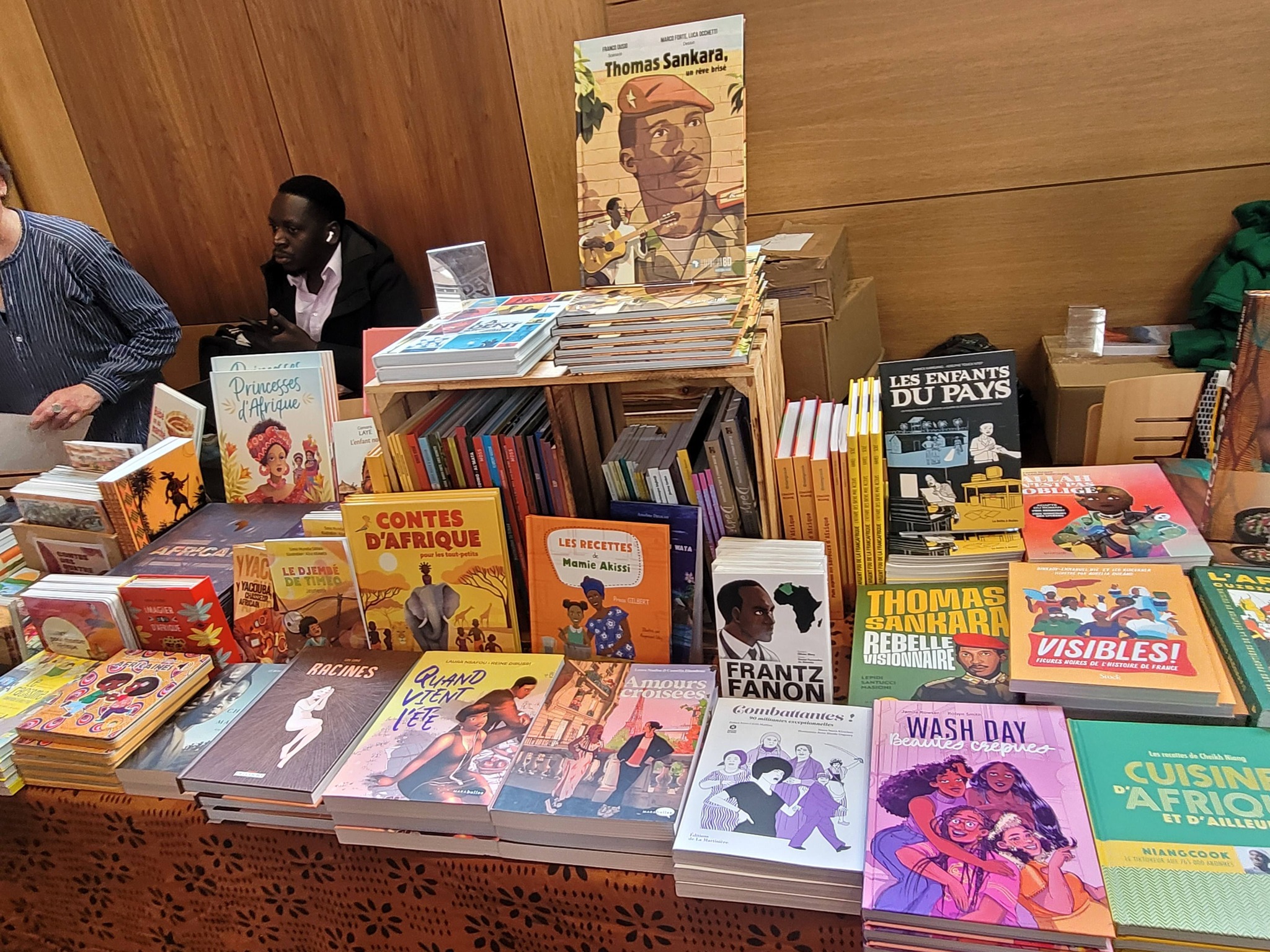 Salon du livre africain de Paris : le Cameroun foisonne d’éditeurs et de registres