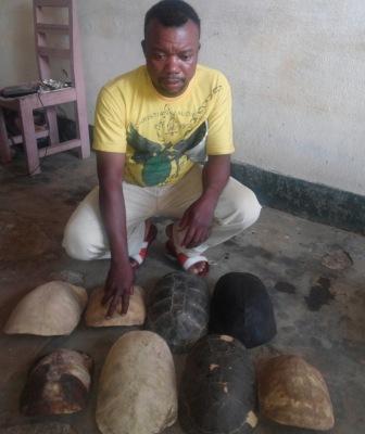 Ce commerce est interdit et la loi sera toujours  appliquée de manière ferme contre les contrevenants. Ce commerce est interdit et la loi sera toujours  appliquée de manière ferme contre les contrevenants.