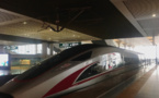 Chinese high-speed rail amazes world with “China speed”