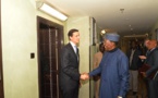 Le conseiller à la sécurité de Trump rencontre Idriss Déby à Paris pour apaiser les tensions