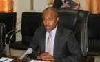 "L'immobilisme et le populisme ne font qu'aggraver la situation", prévient le ministre des finances