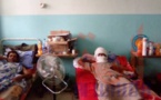 Tchad : à l'hôpital militaire, les citoyens offrent des cadeaux aux soldats blessés