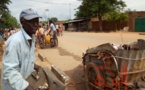 Tchad : ramasseur d'ordures ménagères, il s'achète un terrain et se construit un habitat