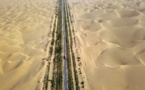 Highway in northwest China's dessert drives economy, lifts environment