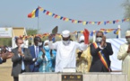 Tchad : le président pose la pierre de construction de deux centrales solaires