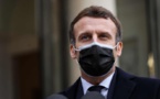Le président français giflé par un homme