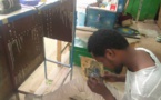 Tchad : fabrication de cachets à la main, une œuvre d’art