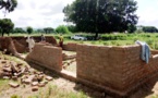 Tchad : au village Zoubli, les parents d'élèves font construire des classes pour la rentrée