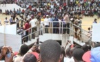 Centrafrique : Le candidat Emile Gros Nakombo acclamé par la foule, dépose sa candidature