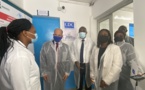 Cameroun : l’ambassadeur des États-Unis visite l'hôpital Laquintinie de Douala