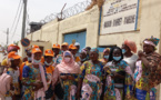 Tchad : des militantes de l'UNDR offrent un don aux femmes détenues à Abéché
