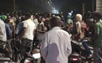 Ouagadougou : des milliers de jeunes expriment leur soutien à la transition lors d’une manifestation nocturne