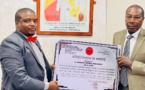 Tchad : ĽATLCDF honore Ramadan Erdebou pour avoir déjoué une tentative de corruption