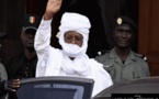 Tchad-Sénégal : Porté « comme un bébé » pour se présenter devant le juge, Habré garde le silence au tribunal