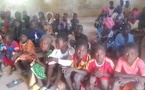 Tchad : l’inspecteur pédagogique de Mbikou en visite dans les écoles