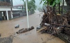 Mayotte sous la menace : Alerte rouge cyclonique maintenue Mayotte sous la menace : Alerte rouge cyclonique maintenue