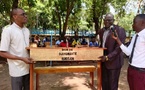 Tchad : Un ancien élève fait don de 100 tables-bancs au lycée collège Saint-Charles Lwanga de Sarh
