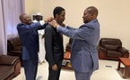 RCA : Le Ministre tchadien de la Communication décoré par le Président Touadéra pour son engagement pour la paix