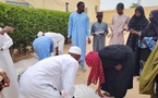 Tchad : des jeunes distribuent des vivres aux patients hospitalisés à Mao