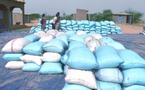 ENNEDI-EST : Le Président de la République offre 5 000 sacs de céréales aux réfugiés et aux communautés hôtes de Kariari