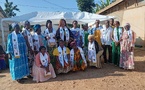 Photo de famille de la Présidente générale du REFAC avec le bureau installé.