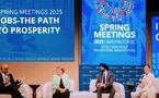 Ajay Banga, président du Groupe de la Banque mondiale, et Kristalina Georgieva, directrice générale du Fonds monétaire international (FMI), lors des réunions de printemps 2025. Photo : Banque mondiale / LinkedIn