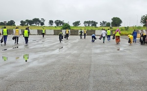 Cameroun : La chasse aux débris de l'aéroport International de Garoua : une opération inédite