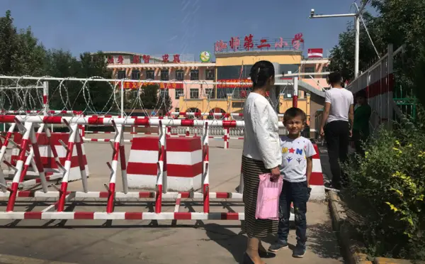 Comment la Chine brise les racines des enfants ouïgours