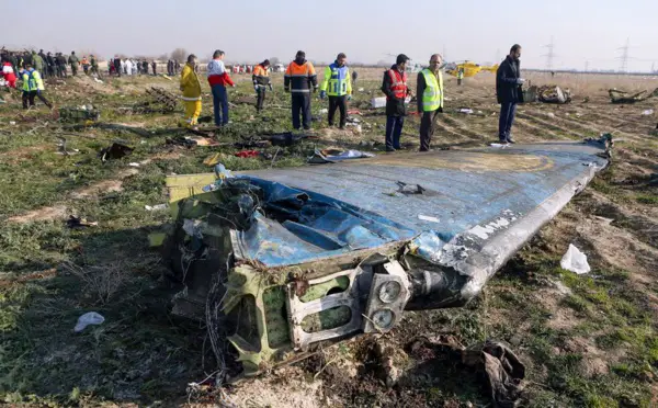 L'Iran dit avoir "involontairement" abattu l'avion ukrainien, 176 morts