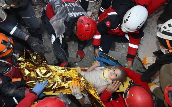 Turquie : une fille de 4 ans sauvée des décombres, 91 heures après le séisme