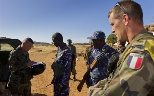 Lutte contre le terrorisme : La France engage les pays de son pré carré dans une guerre qui les regarde si peu