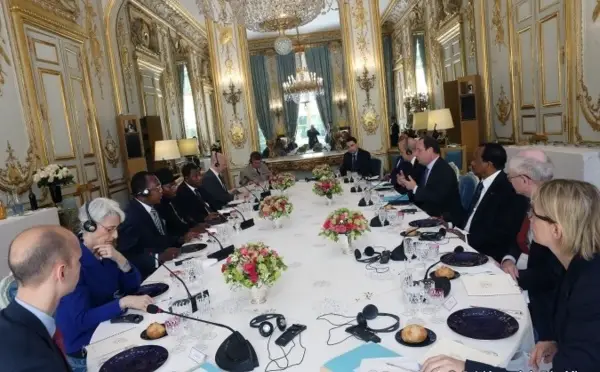 Sommet de sécurité de Paris : Ce que Déby et ses pairs auraient dit à Hollande