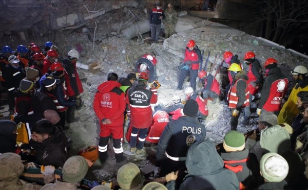 Turquie : le bilan du séisme a atteint 18.342 morts (autorités)