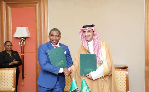 Caraïbes : le Fonds saoudien pour le développement signe deux mémorandums d'entente