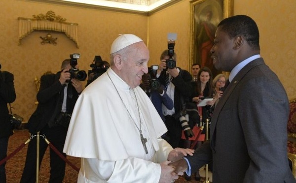 Hommage du Président du Togo, Faure Gnassingbé, au Pape François