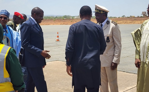 Cameroun : Des membres du gouvernement  évaluent la réhabilitation de la piste de l'aéroport de Garoua en vue du Hajj