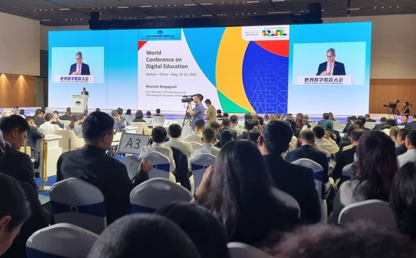 Chine - Hubei : Clôture de la conférence mondiale sur l'éducation numérique 2025 - La Chine révèle sa stratégie d'éducation intelligente