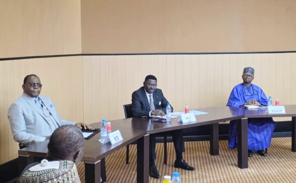 Cameroun : des consultations dans le camp présidentiel en prélude à la Présidentielle