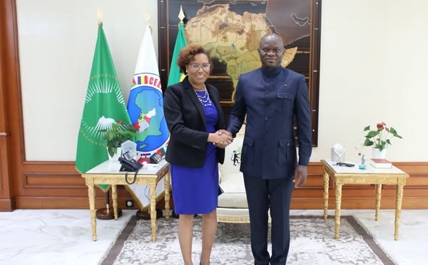 Gabon : le chef de l’Etat s’entretient avec l’ambassadeur des Etats-Unis